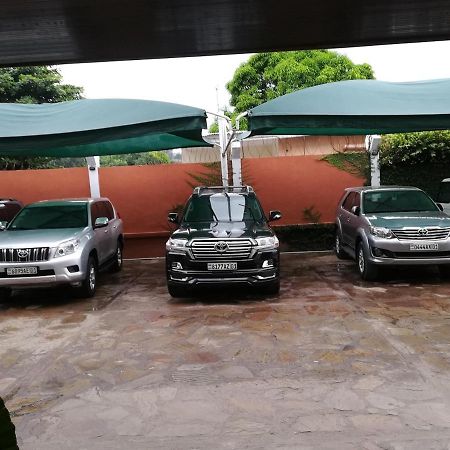 Hotel Vivi Palace Matadi Luaran gambar
