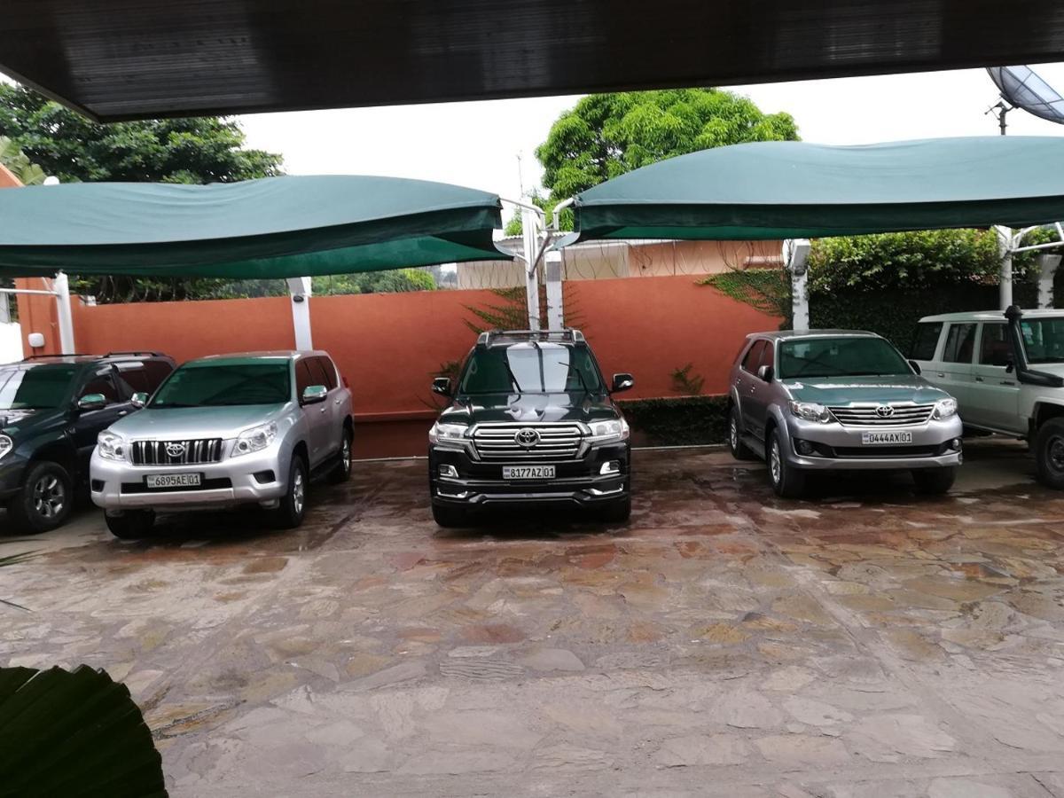 Hotel Vivi Palace Matadi Luaran gambar