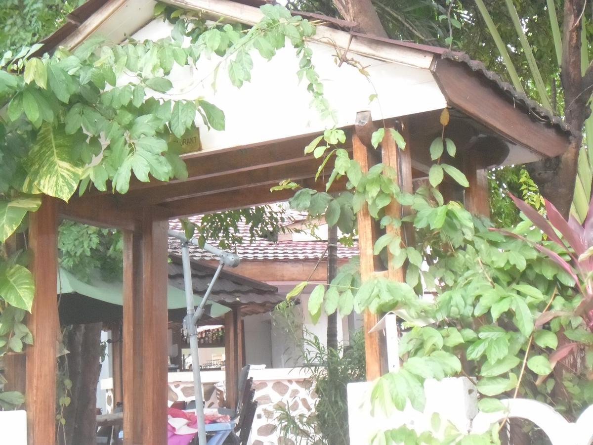 Hotel Vivi Palace Matadi Luaran gambar